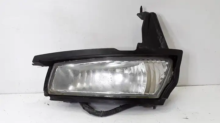 Toyota Avensis Verso (2001 - 2004) 11477978 Передняя противотуманная фара — фото 1