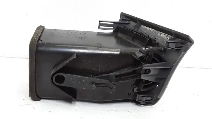 Toyota Avensis Verso (2001 - 2004) 5565044050 Боковой воздушный дефлектор — фото 3