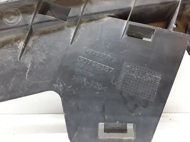 Volvo V70 (2007 - 2013)  30796387 Передний держатель бампера