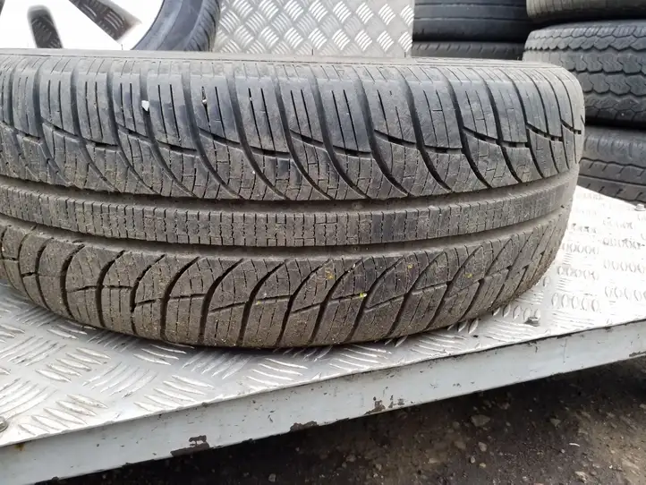 Kia Rio   529101W300 Обод (ободья) колеса из легкого сплава R 16