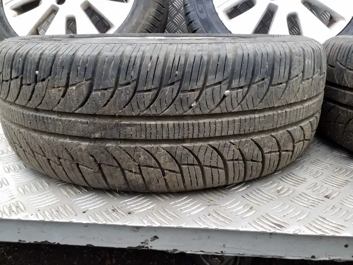 Kia Rio   529101W300 Обод (ободья) колеса из легкого сплава R 16