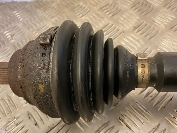 Volkswagen Caddy (2004 - 2010)   Передняя полуось