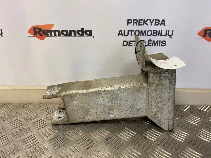 BMW X3 E83 (2003 - 2010) 13824310 Кронштейн переднего бампера — фото 1