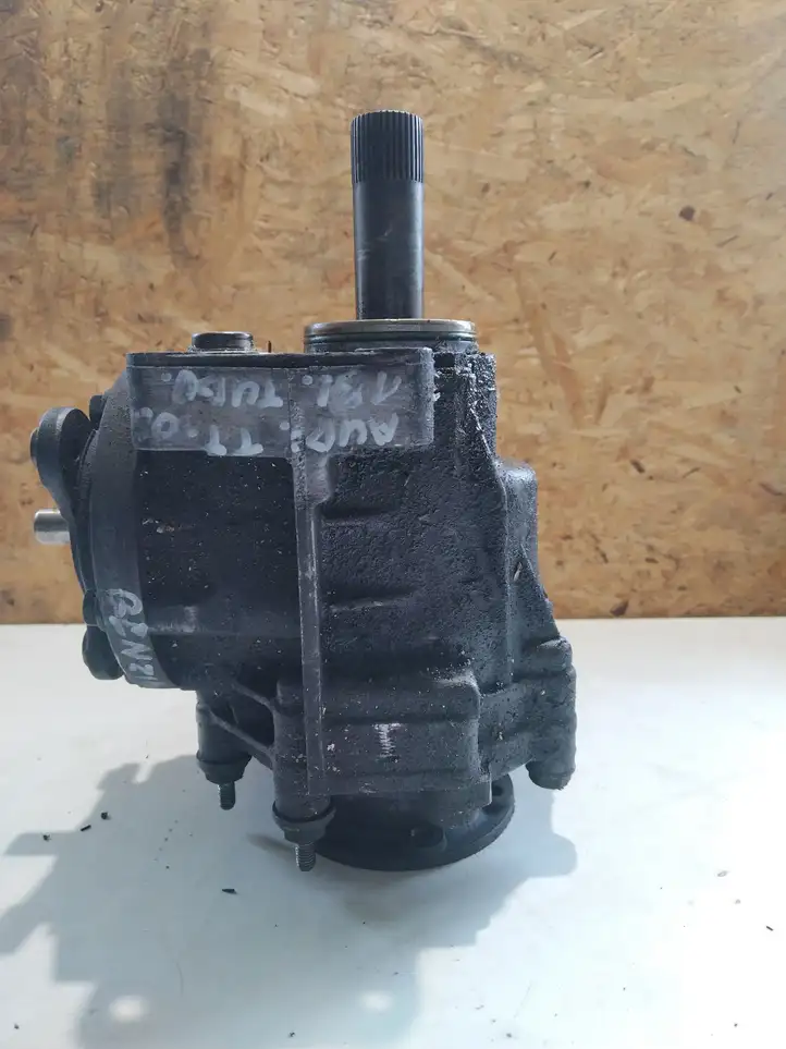 Audi TT (2003 - 2006)  02M409053 Редуктор коробки передач (раздатка)
