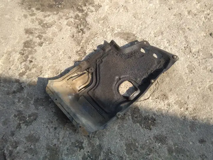 Toyota Corolla Verso AR10 (2004 - 2009) 514510F020 Защита двигателя — фото 2