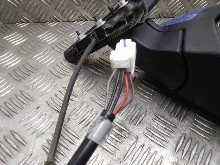 Nissan Leaf I (ZE0) (2010 - 2017) E20210098 Боковое зеркало с электроприводом — фото 3