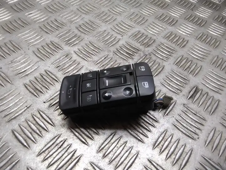 Opel Vectra C (2005 - 2009) 13224058 Блок кнопок стеклоподъемников — фото 1