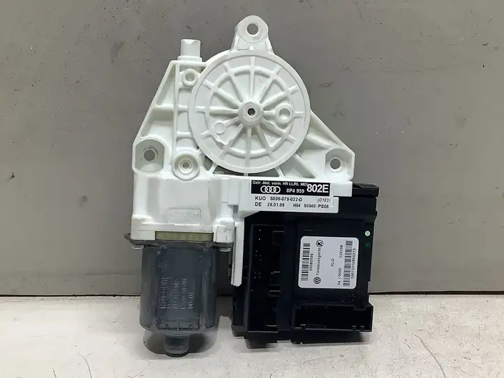 Audi A3/S3 8P (2004 - 2008) 8P4959802E Стеклоподъемник задней двери — фото 1