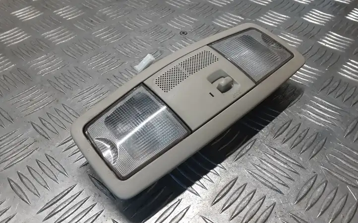 Mitsubishi Outlander (2018 - 2021) 8401A009 Передняя подсветка — фото 3