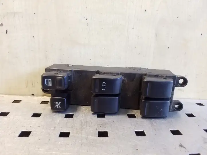 Subaru Forester SG (2003 - 2005) Кнопка стеклоподъемников — фото 4