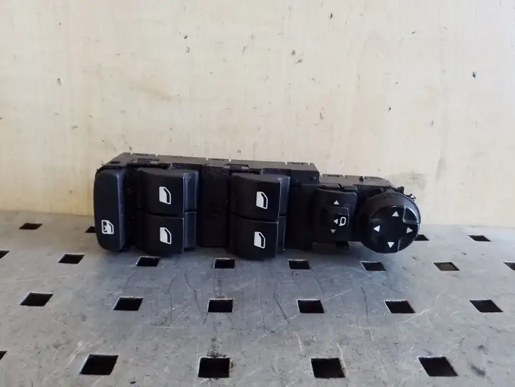 Citroen C4 Grand Picasso (2013 - 2016) 96788264ZD Блок кнопок стеклоподъемников — фото 2