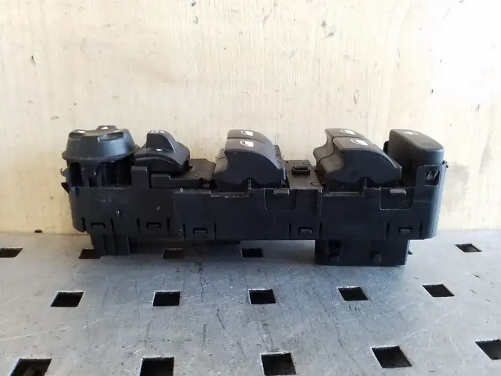 Citroen C4 Grand Picasso (2013 - 2016) 96788264ZD Блок кнопок стеклоподъемников — фото 3