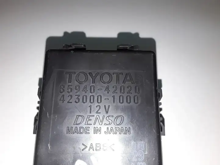 Toyota RAV 4 (XA30) (2006 - 2016) 8594042020 Реле интервала стеклоочистителей — фото 2