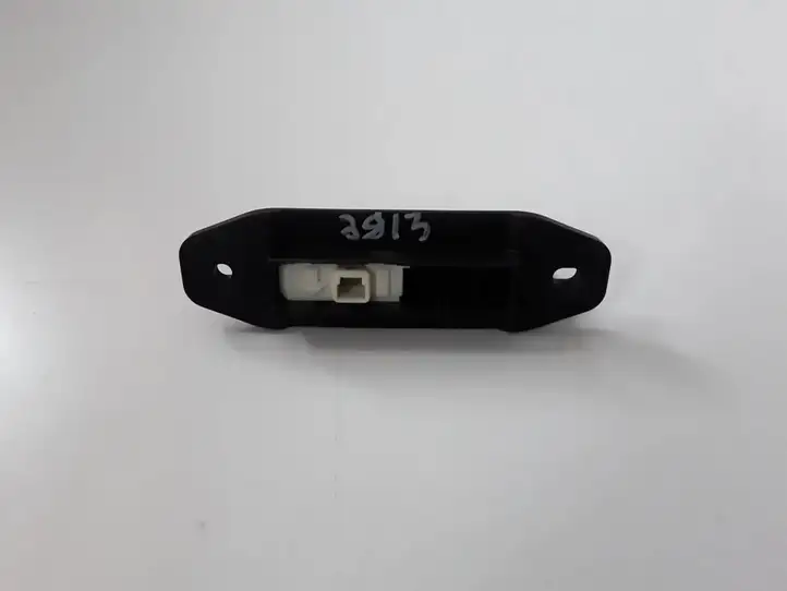 Toyota Auris E180 (2012 - 2018) 15C879 Кнопка закрытия крышки багажника — фото 1