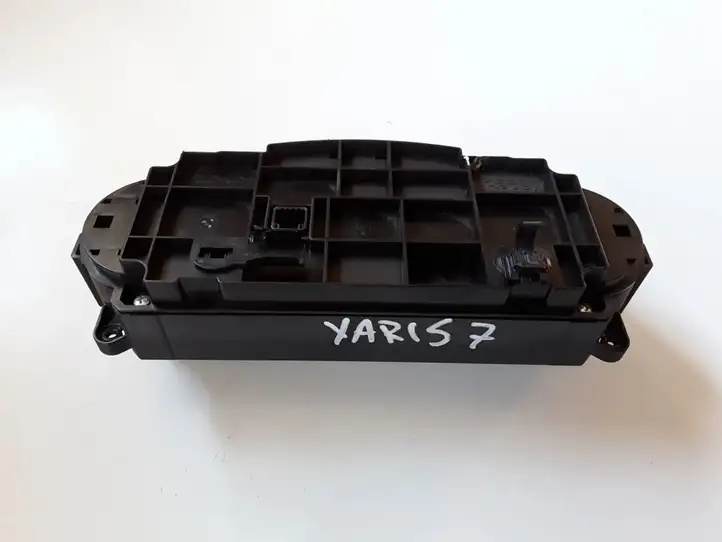 Toyota Yaris (2014 - 2019) 75F206 Блок управления кондиционером — фото 2