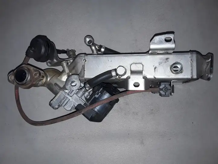 BMW 3 F30 F35 F31 (2012 - 2018) 7810751 Охладитель клапана EGR — фото 2
