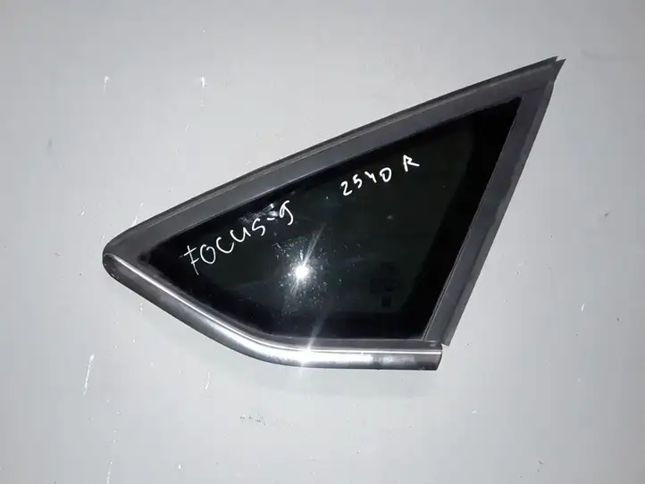 Ford Focus (2015 - 2019) BM51A297B00F Заднее боковое стекло — фото 1