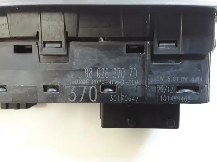 Peugeot 508 (2010 - 2014) 98026370ZD Блок кнопок стеклоподъемников — фото 2