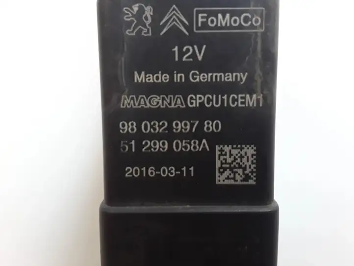 Ford Focus (2015 - 2019) 9803299780 Реле накала свечей — фото 2