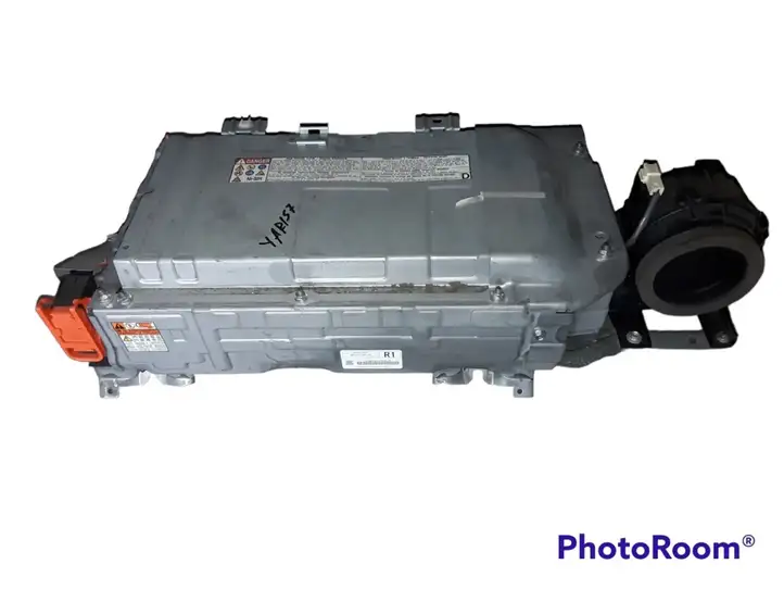 Toyota Yaris (2014 - 2019) G928052031 Аккумулятор гибридного / электрического автомобиля — фото 1