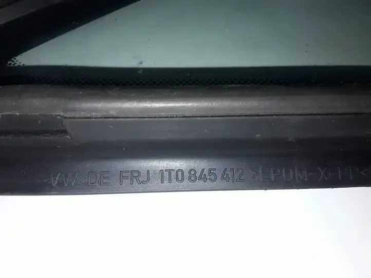 Volkswagen Touran II (2010 - 2016) 1T0845412 Треугольное стекло кузова — фото 3
