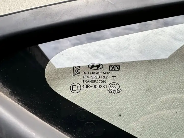 Hyundai ix35 (2009 - 2013) 878202S000 Заднее боковое стекло — фото 2