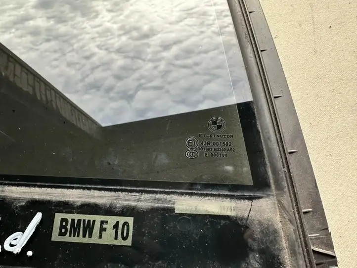BMW 5 F10 F11 (2009 - 2016) 7182026 Форточка двери — фото 2