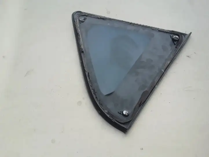 Toyota RAV 4 (XA40) (2012 - 2018) 6272042360 Заднее боковое стекло — фото 3