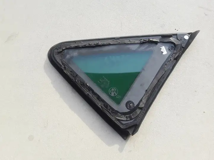 Seat Leon (5F) (2012 - 2019) 5F4845041H Заднее боковое стекло — фото 3