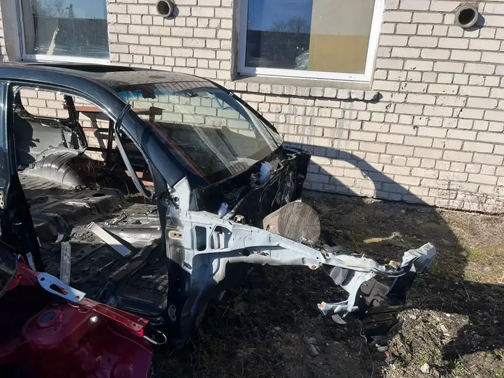 Lexus LX 570 (2012 - 2015) Кузов — фото 10