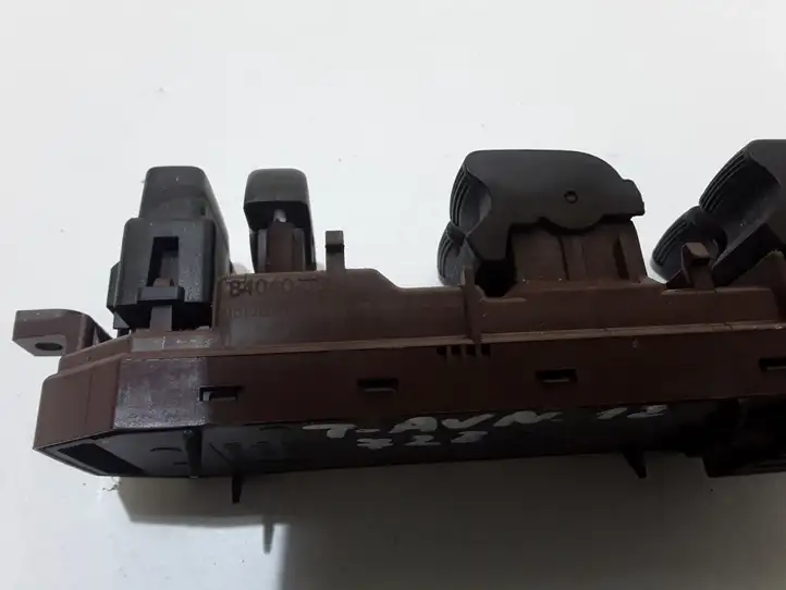 Toyota Avensis T270 (2009 - 2012) 8404005040 Блок кнопок стеклоподъемников — фото 5
