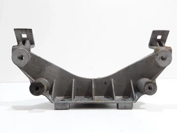 BMW X5 E70 (2006 - 2013) 51717137238 Кронштейн двигателя — фото 4