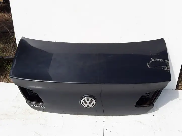 Volkswagen PASSAT B6 (2005 - 2010) Крышка багажника — фото 2