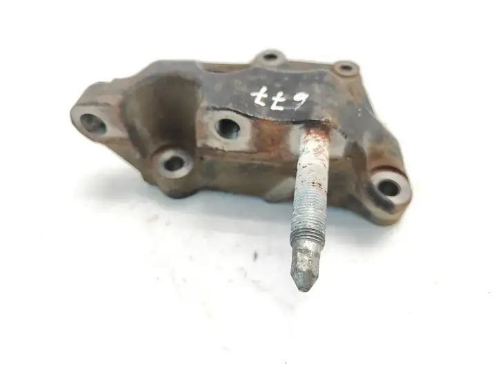 Toyota RAV 4 (XA30) (2006 - 2016) 36010V1 Кронштейн двигателя — фото 6