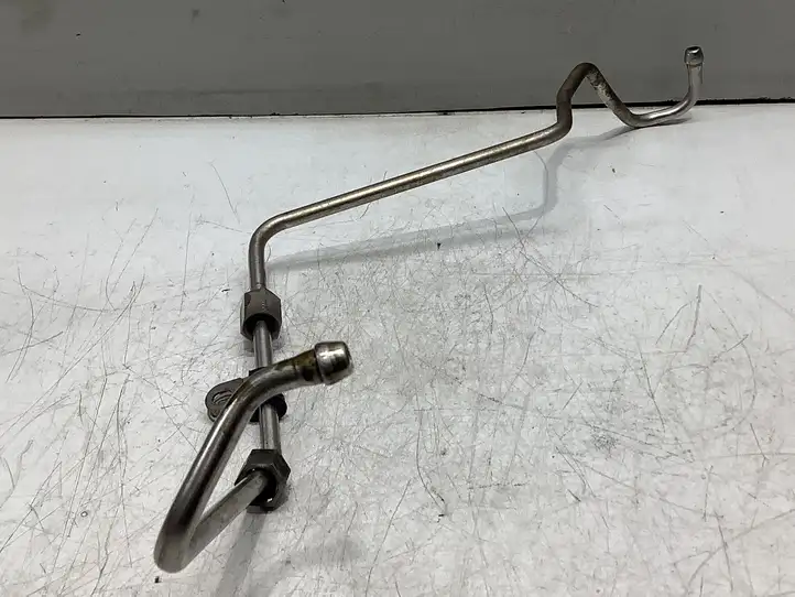 Audi A6 S6 C6 4F (2008 - 2011) Трубки масляной системы — фото 2