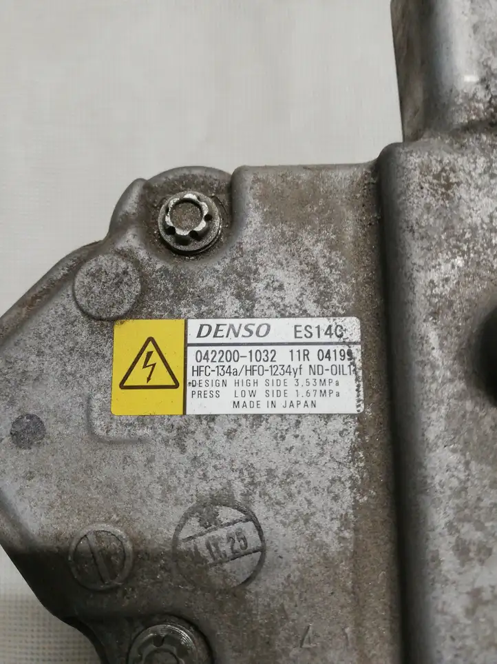 Toyota Auris E180 (2012 - 2018) 0422001032 Компрессор (насос) кондиционера воздуха — фото 2