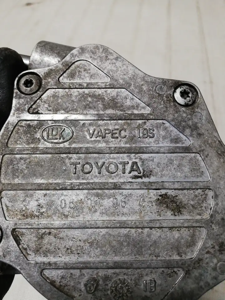 Toyota Avensis T250 (2006 - 2009) Вакуумный насос — фото 4