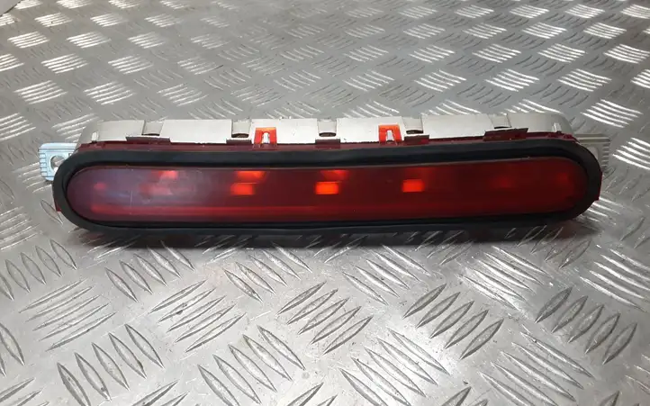 Toyota Corolla Verso AR10 (2004 - 2009) 815700F011 Дополнительный стоп фонарь — фото 1