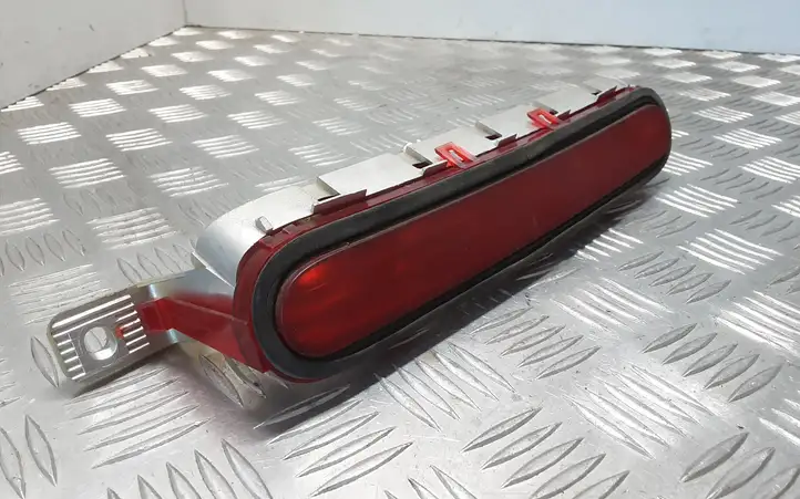 Toyota Corolla Verso AR10 (2004 - 2009) 815700F011 Дополнительный стоп фонарь — фото 2