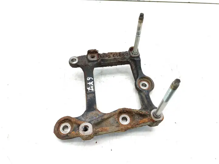 Toyota RAV 4 (XA30) (2006 - 2016) 360101414 Кронштейн двигателя — фото 2
