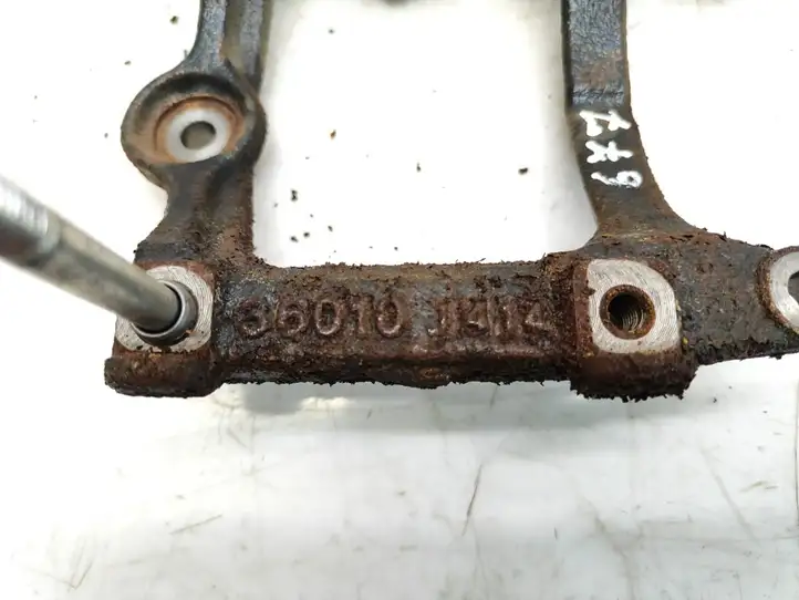 Toyota RAV 4 (XA30) (2006 - 2016) 360101414 Кронштейн двигателя — фото 3