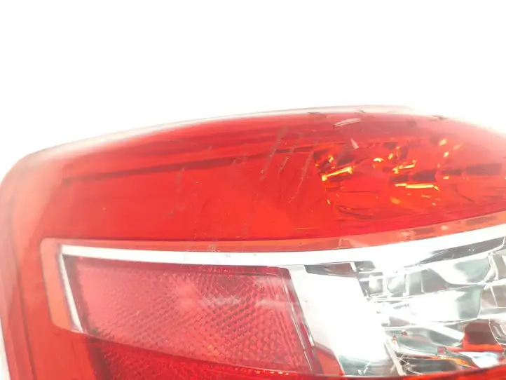 Toyota RAV 4 (XA30) (2006 - 2016) 815600R010 Задний фонарь в кузове — фото 8