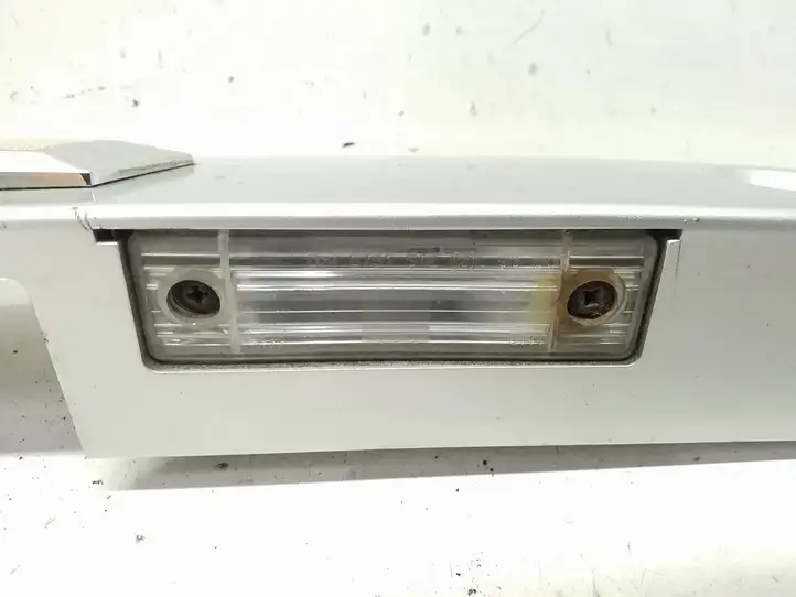 Chevrolet Captiva (2006 - 2011) 20921280 Подсветка номера — фото 4