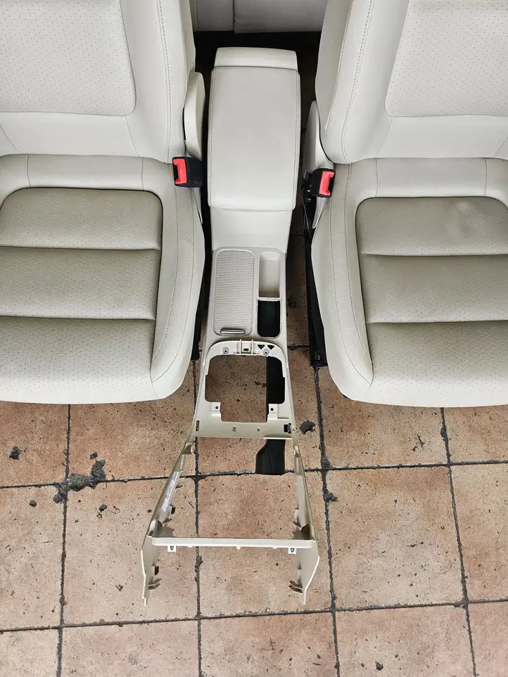 Volkswagen Tiguan (2011 - 2016) Комплект отделки дверей — фото 3