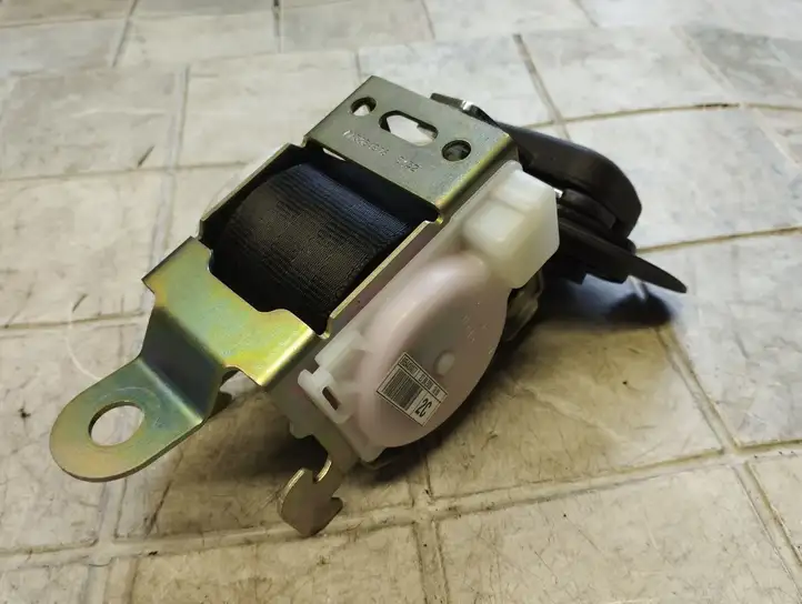 Citroen C4 I Picasso (2006 - 2013) 9654438077 Центральный ремень безопасности — фото 4