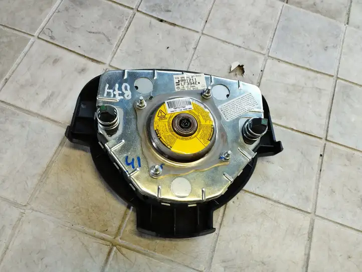 Volkswagen Fox (2005 - 2009) 5Z0880201A Подушка безопасности руля — фото 6