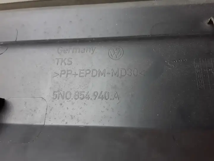 Volkswagen Tiguan (2007 - 2011) 5N0854940A Молдинги задней двери — фото 3