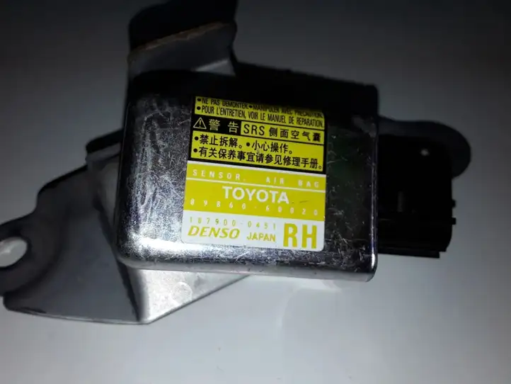 Toyota Land Cruiser (J120) (2002 - 2009) 8986060020 Датчик удара SRS — фото 3