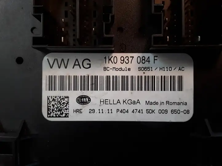 Volkswagen Golf VII (2013 - 2019) 1K0937084F Модуль комфорта — фото 3