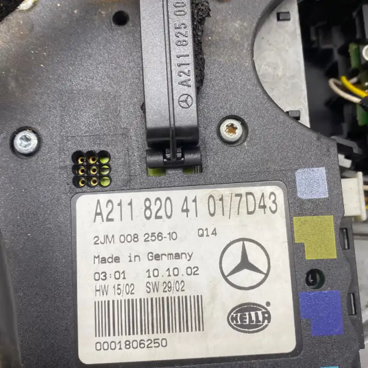Mercedes-Benz E W211 (2002 - 2009) A2118204101 Другие включатели / ручки/ переключатели — фото 7